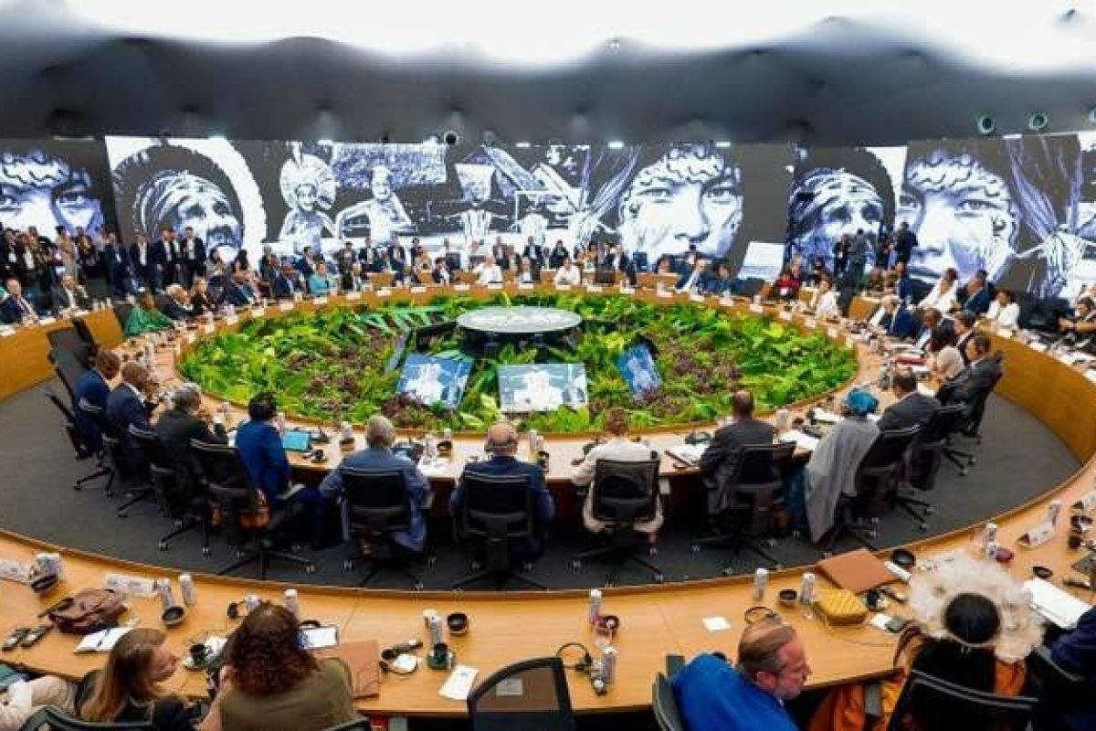 Valéria Nascimento e Eva Pires