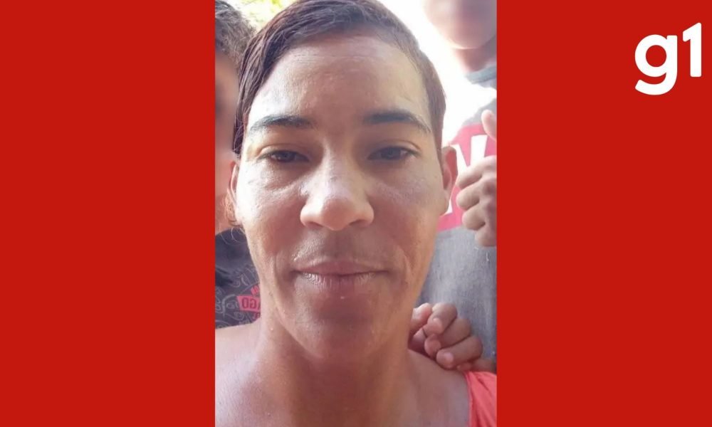Filho de vítima de feminicídio é solto após prisão ilegal em velório da mãe em MT
