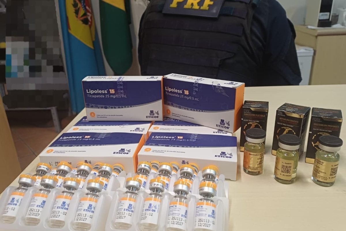 Dupla é presa com anabolizantes e medicamento proibido na Via Dutra, em Piraí