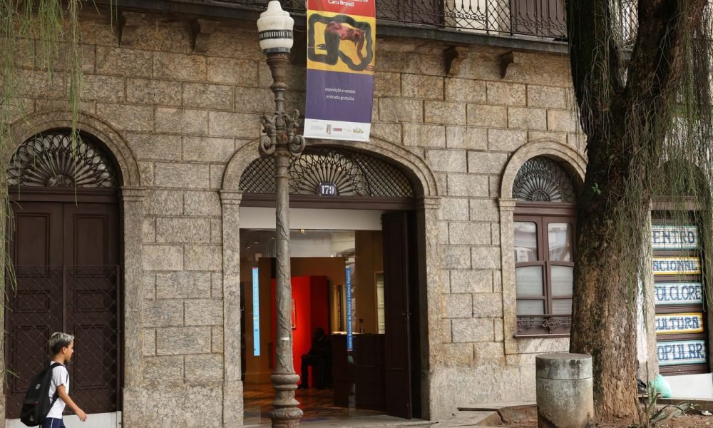 Criado com LabNews Pro