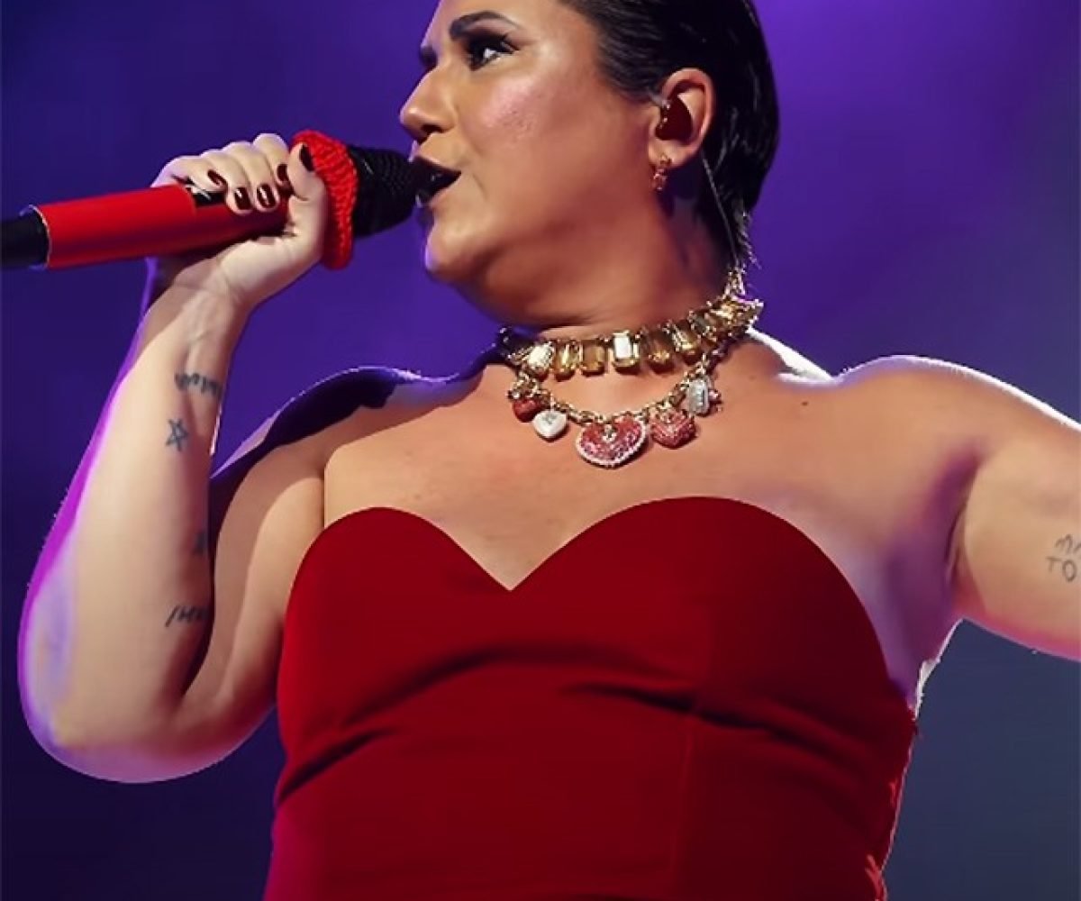 Maria Rita estreia novo show com repertório de Elis Regina e participação do filho Antonio