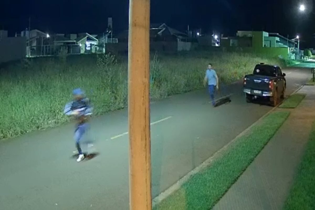 Em MS, homem flagra furto de caminhonete e criminosos tentam atropelá-lo