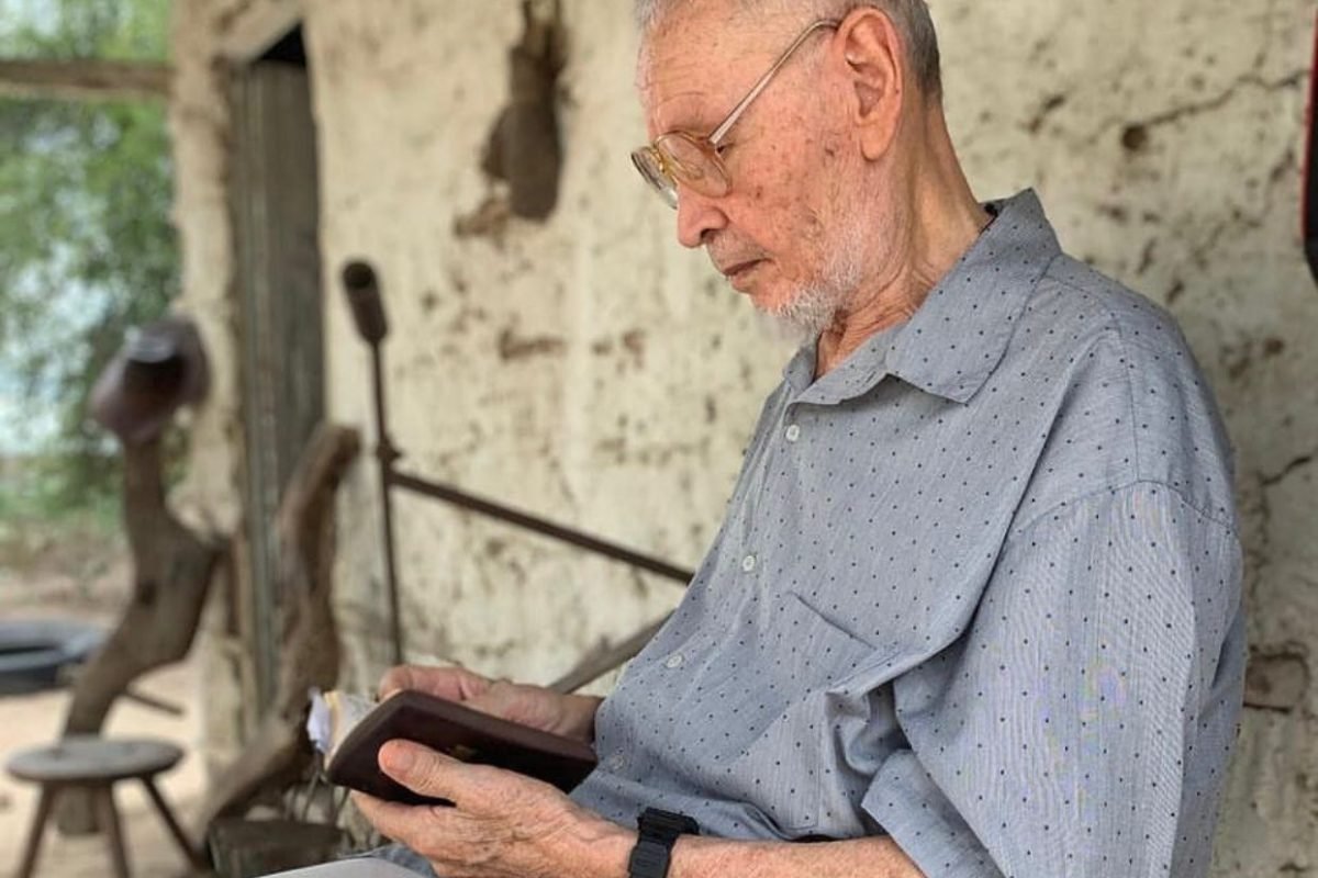 Poço Redondo se despede de Frei Enoque, líder religioso e ex-prefeito