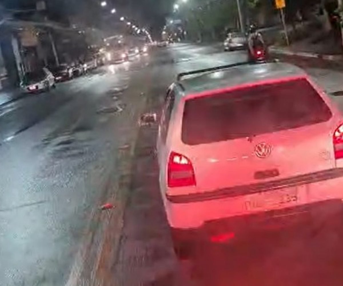 Motorista impede passagem de ambulância do Samu em Pouso Alegre e dificulta socorro