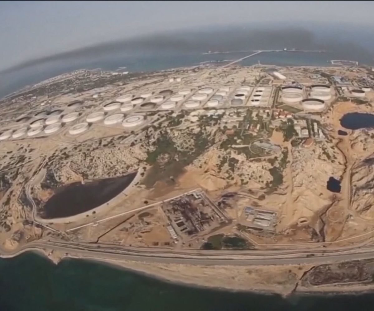 Ilha de Kharg: o coração petrolífero do Irã sob a mira do conflito no Oriente Médio