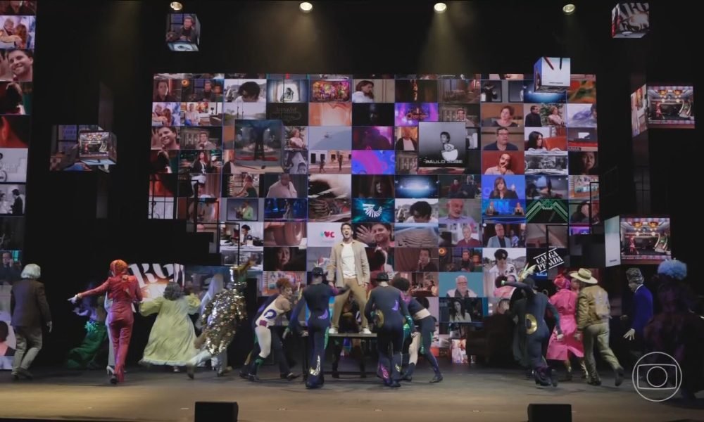 Espetáculo 'Espelho Mágico' celebra 60 anos da TV Globo com viagem nostálgica