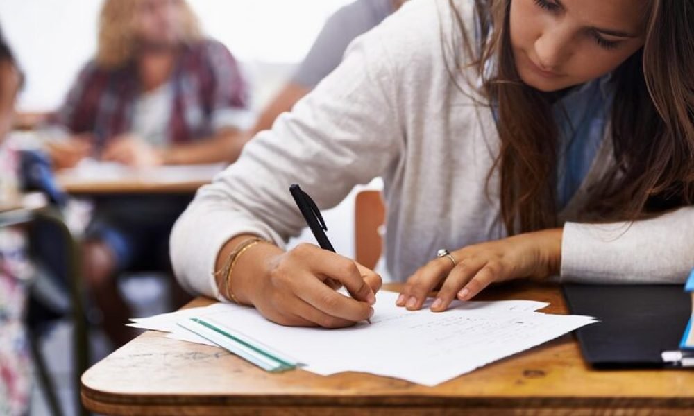 destaque-na-redacao-do-enem/#article","isPartOf":{"@id":"https://noticiatodahora