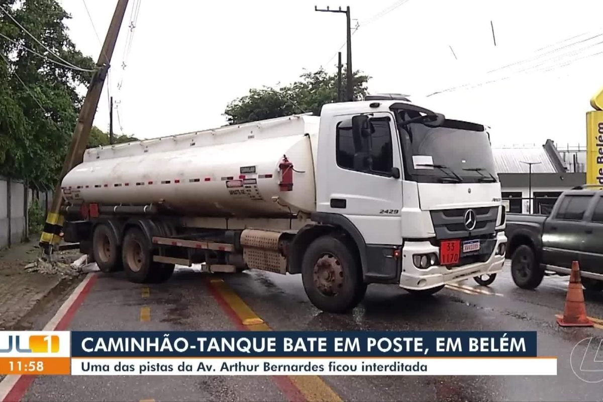 oficial-wagner-moura-instagram.ghtml","video":null},"created":"2026-03-16T02:00:52.700Z","draft":false,"feedId":"b904b43