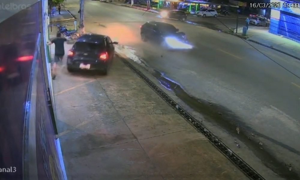 pouco de ser atingido por carro após acidente em cruzamento de Santarém Um homem