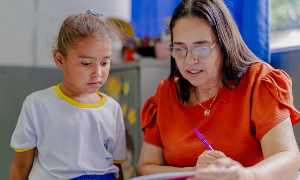 ária de professores e auxiliares - Notícia Toda Hora Menu Pesquisar Início Cidad