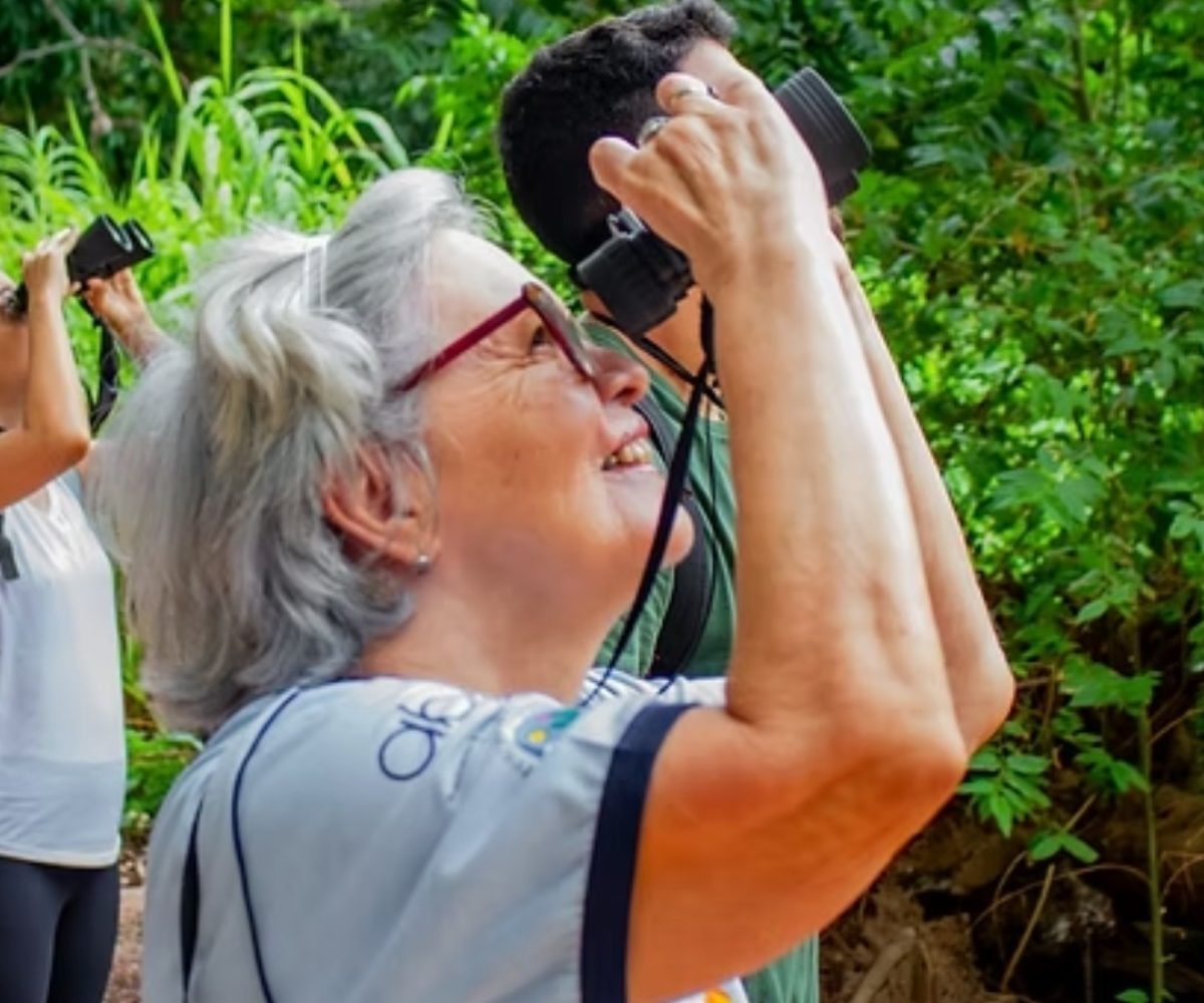 meio da observação de aves — prática que combina lazer, ciência cidadã e conscie