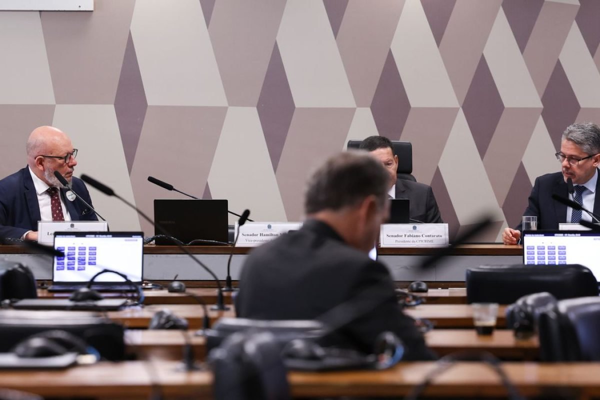 Ibaneis manteve contratos milionários com entidades ligadas ao Grupo Reag Invest