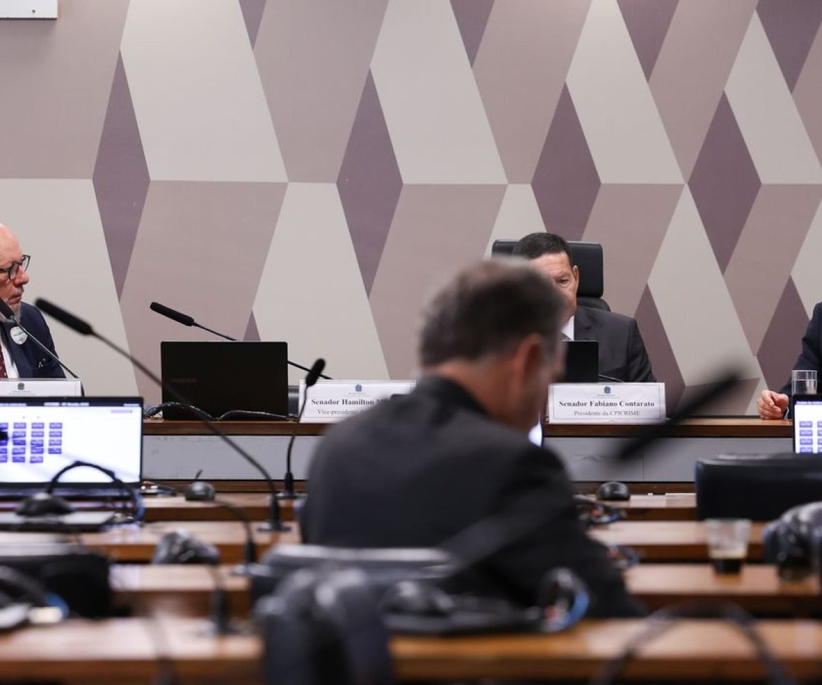 Ibaneis manteve contratos milionários com entidades ligadas ao Grupo Reag Invest