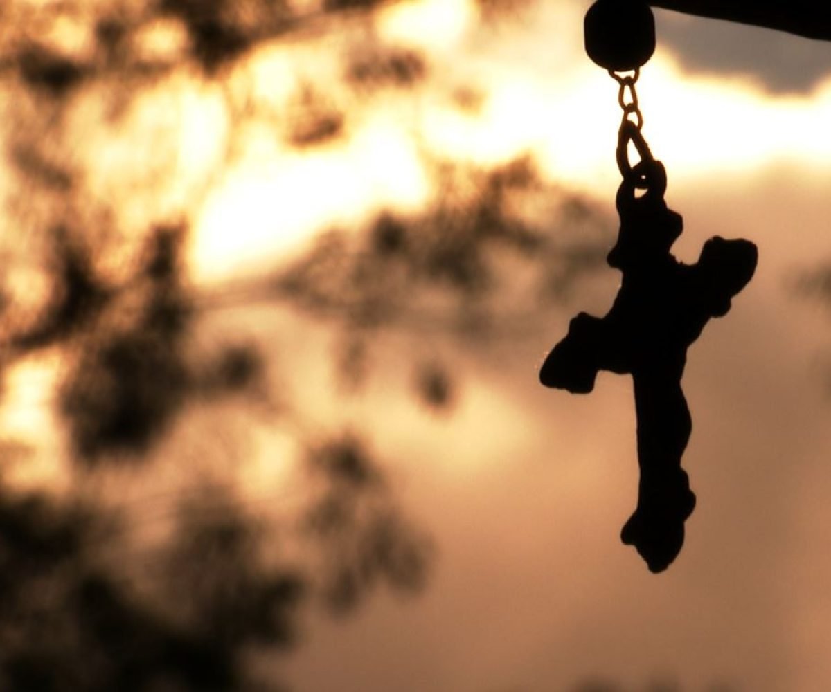 conta do ponto facultativo e do feriado nacional da Sexta-Feira da Paixão. Órgão