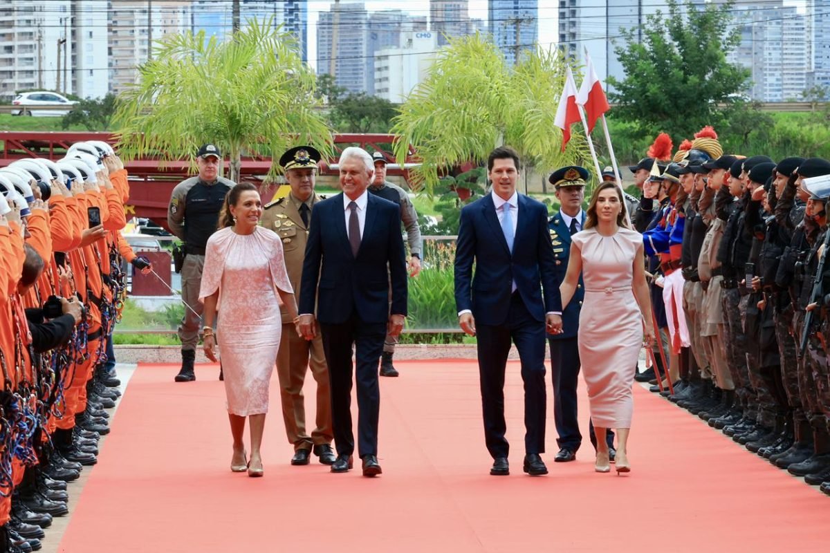 tante do País”, diz Caiado ao passar Menu Pesquisar Início Cidades Poder Passate