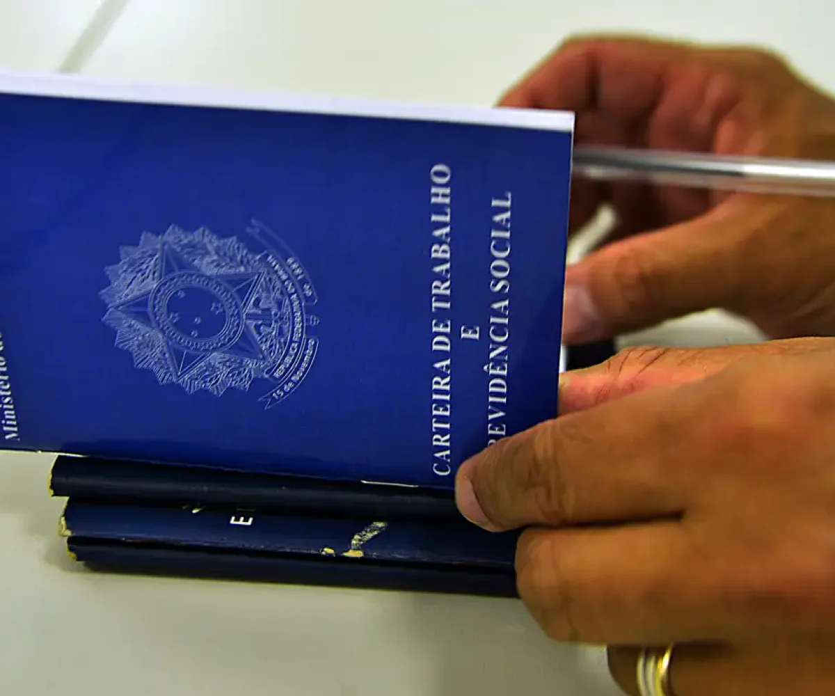 paternidade entra em vigor em 2027 e concederá inicialmente mais cinco dias aos homens, a partir do nascimento do filho