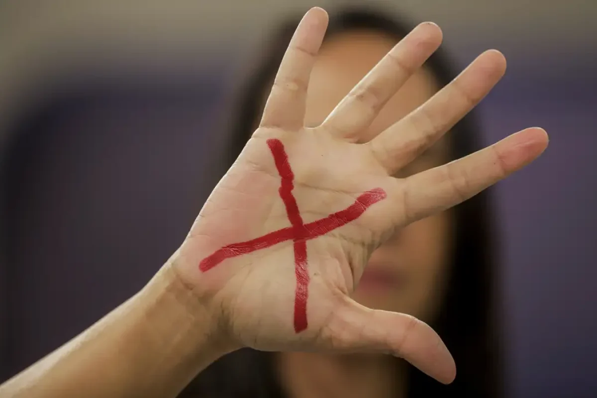 Feminicídio dispara 45% em São Paulo, contrastando com queda em outros crimes