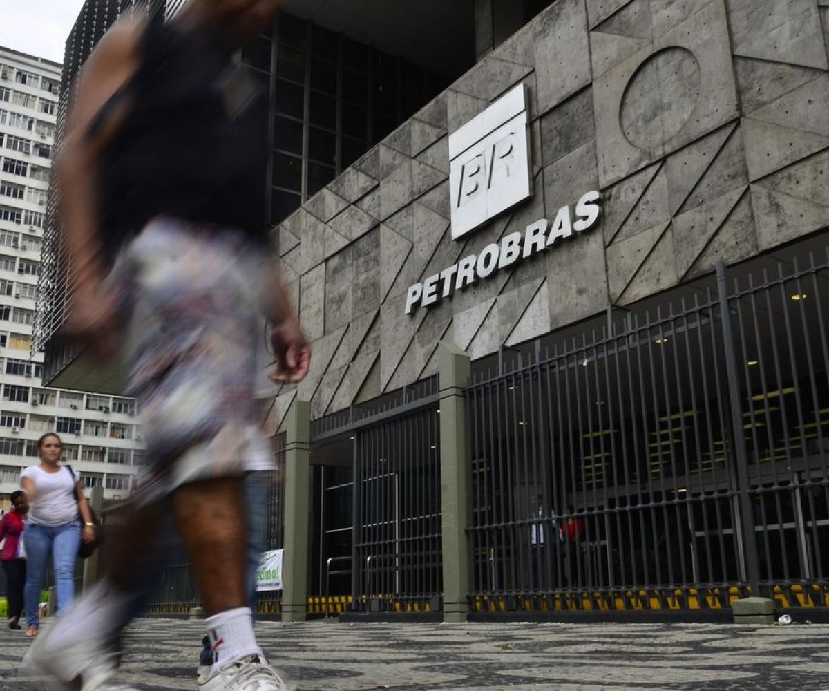 causa da guerra no Irã . Notícias relacionadas: Guerra expõe risco energético do