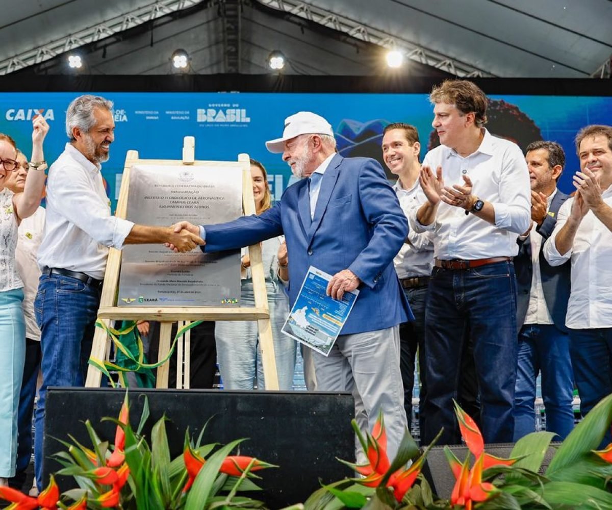 tunidade de disputar uma vaga com o filho de seu patrão. Não queremos tirar os f