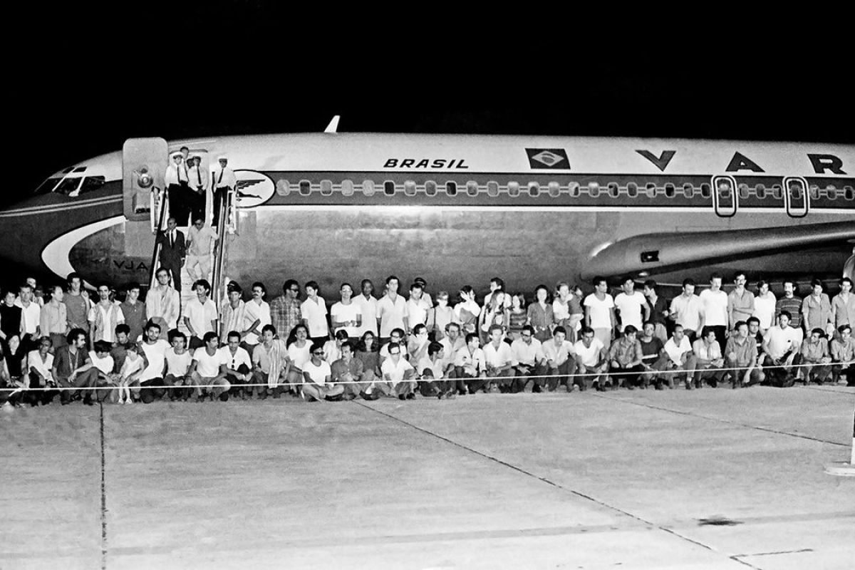 quatro dias. Quase sem parar. Não saí da câmara de tortura”. Era assim que o jov