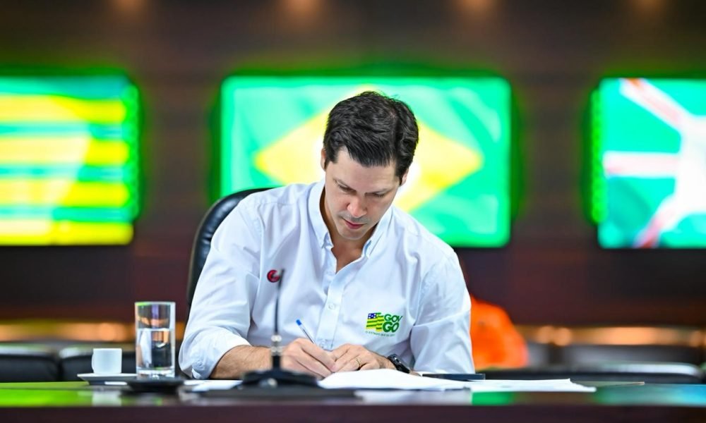 O governador Daniel Vilela promove mudanças no primeiro escalão