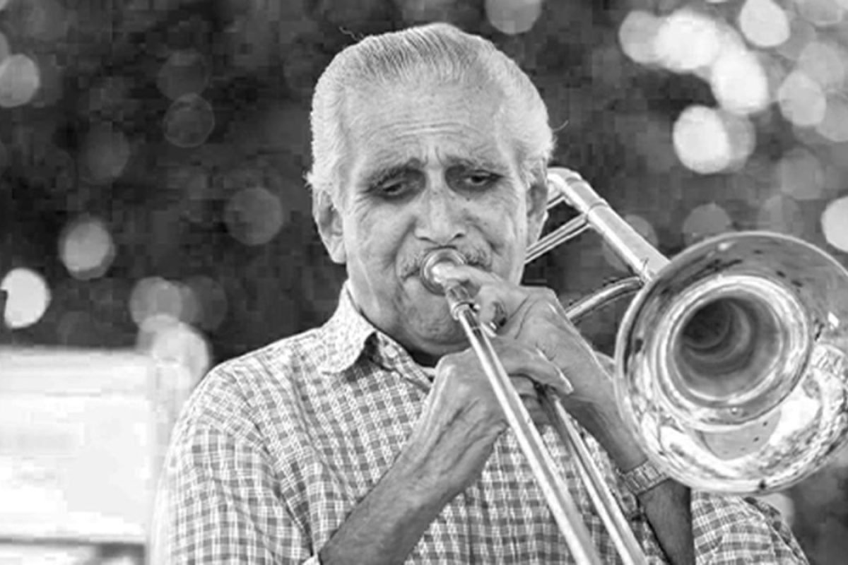 ada neste início de abril pelas ondas das rádios públicas da Empresa Brasil de C