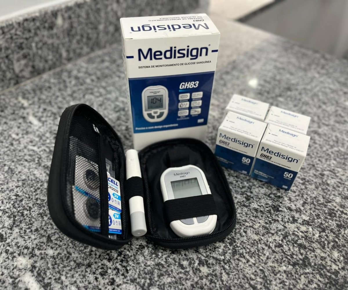 Pacientes recebem insumos para monitoramento de glicemia na USF Riviera
