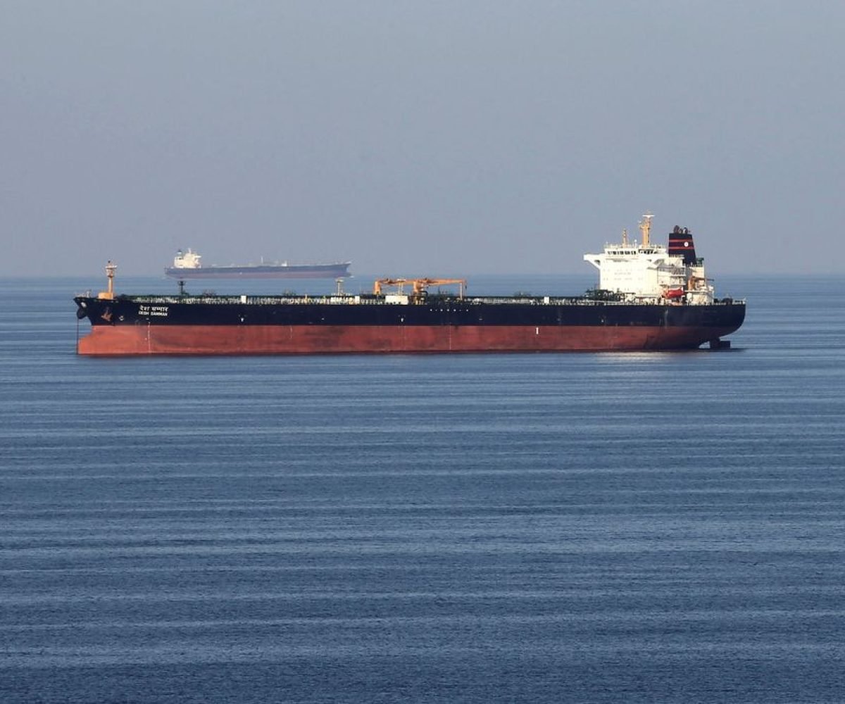 Estreito de Ormuz: Irã libera passagem para navios com ajuda humanitária em meio a conflito