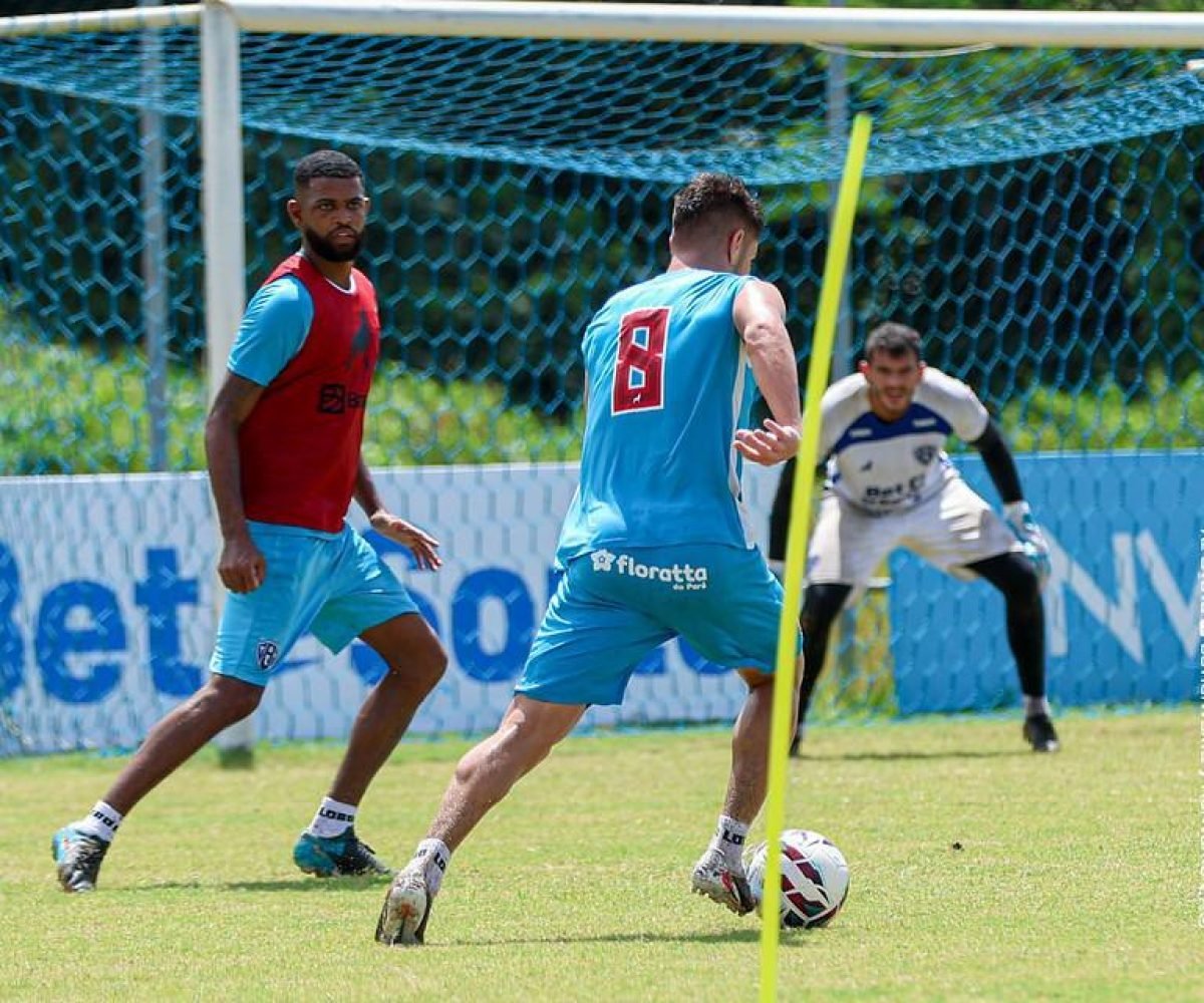 ada passada e acabaram rebaixadas, ambas em busca de reconstrução e de uma campa