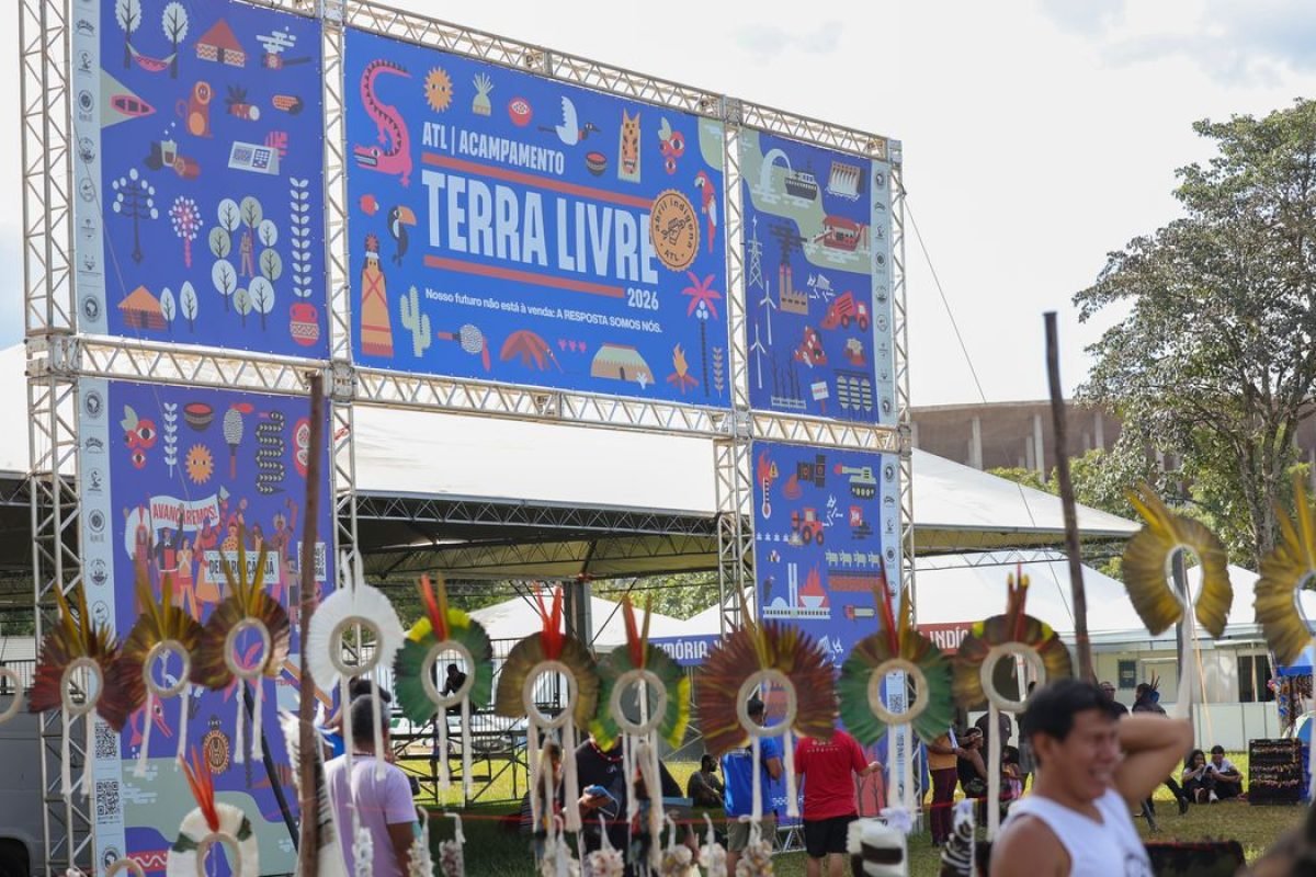 eles diante do atual cenário político e ambiental. Os programas Mosaico, Naciona