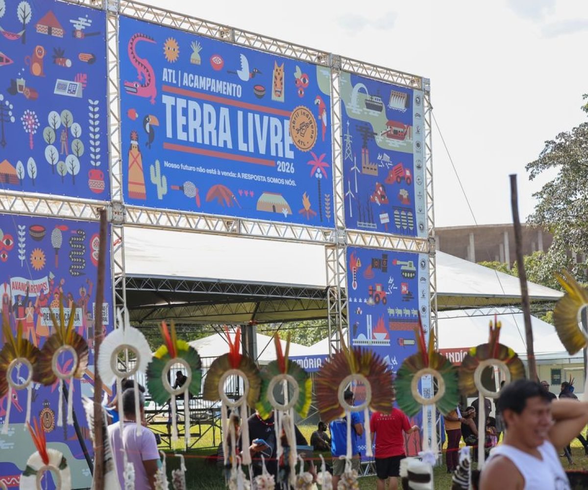 eles diante do atual cenário político e ambiental. Os programas Mosaico, Naciona