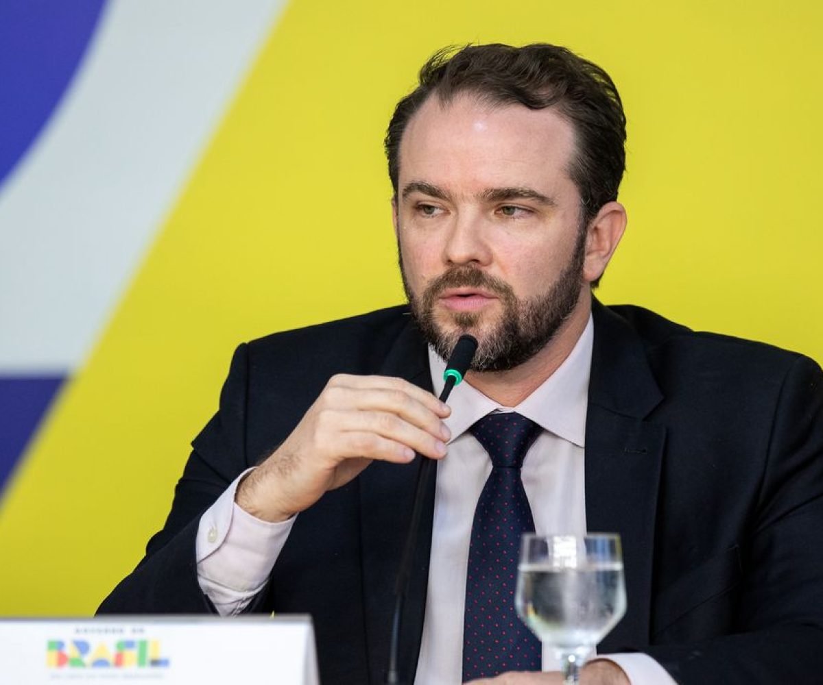 tado , informou nesta tarde o Ministério da Fazenda. A medida, que integra o pac