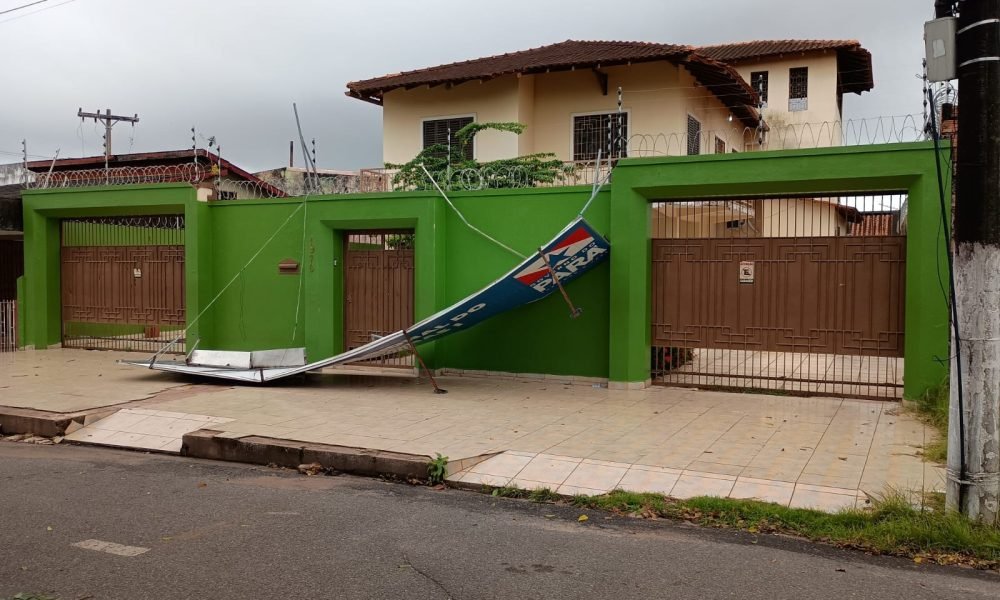 Vendaval e chuvas fortes causam estragos e transtornos em Santarém