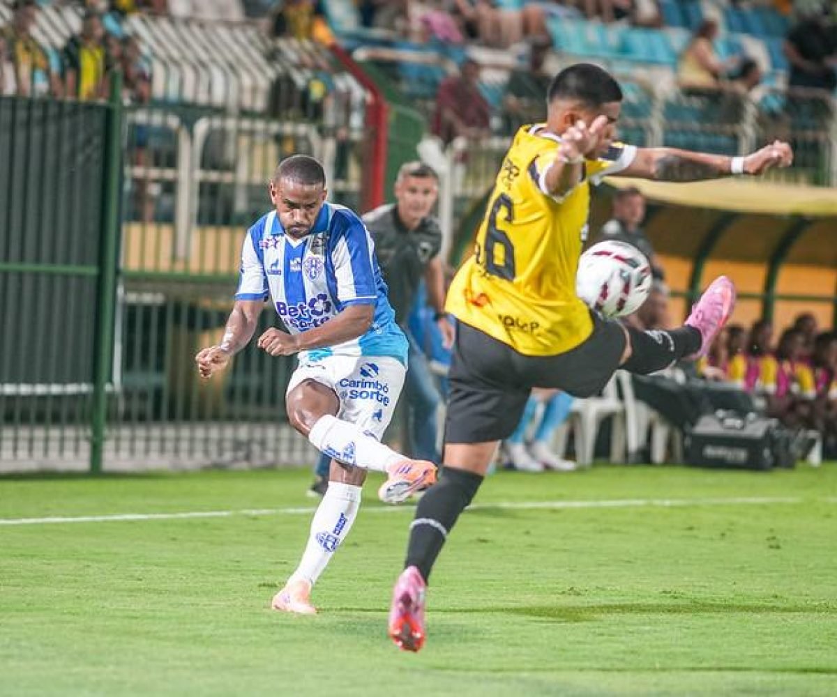 que quando a gente ganha é maravilhoso, a torcida faz festa, nos recebe no aerop