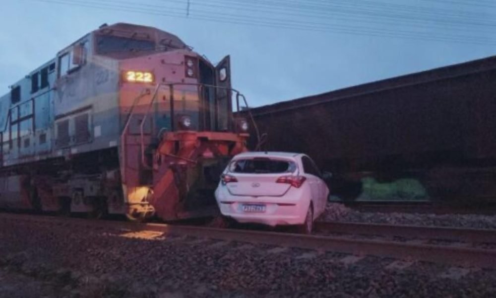 tância de seguir as recomendações de segurança e realizar a travessia da linha f