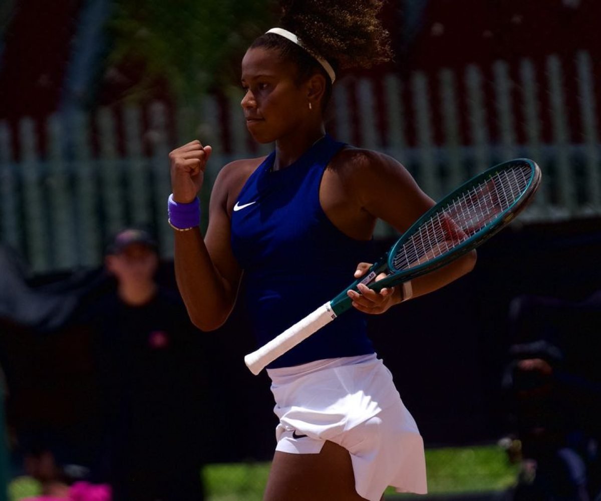 2 sets a 0, com parciais de 6/1 e 6/0, em 56 minutos. Na sequência, a gaúcha Gab