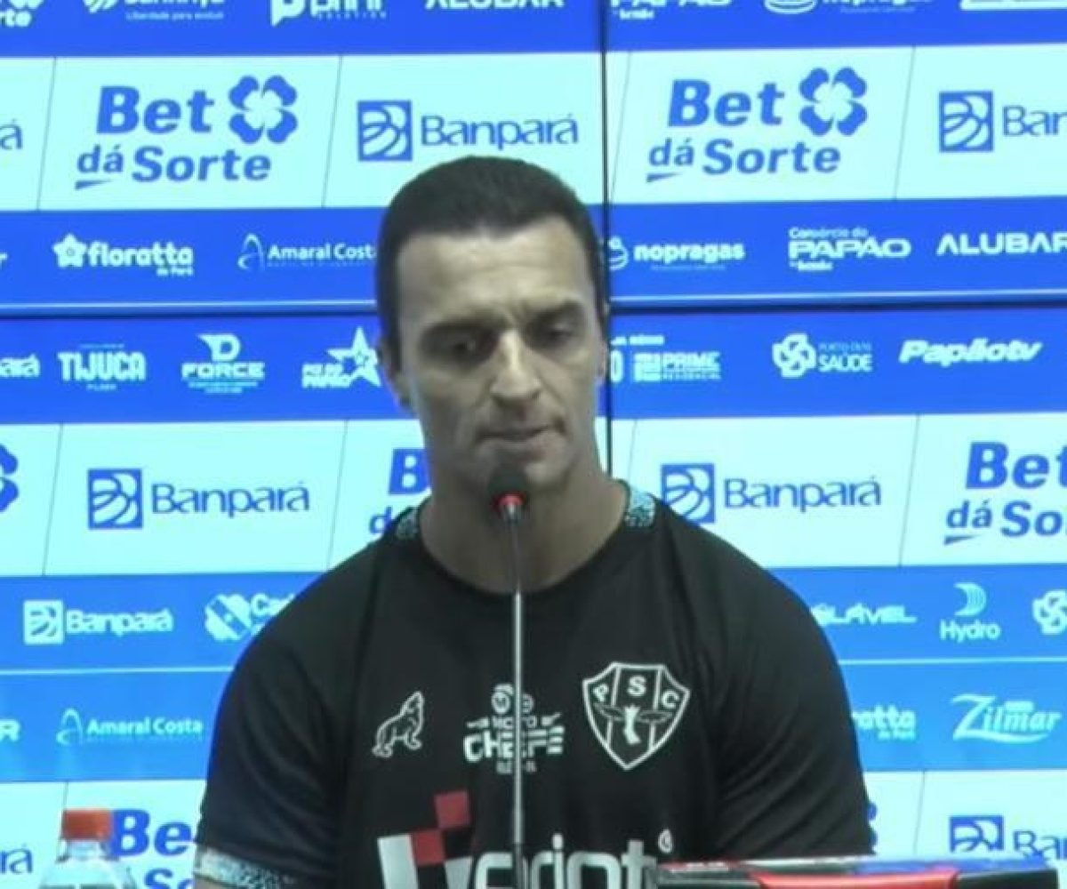 ém, não aliviou a arbitragem, que segundo o treinador, teve uma atuação confusa