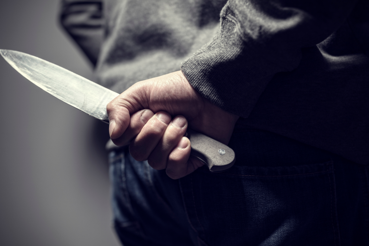 volta das 20h, logo após a confusão. Testemunhas informaram que, após o homem ca