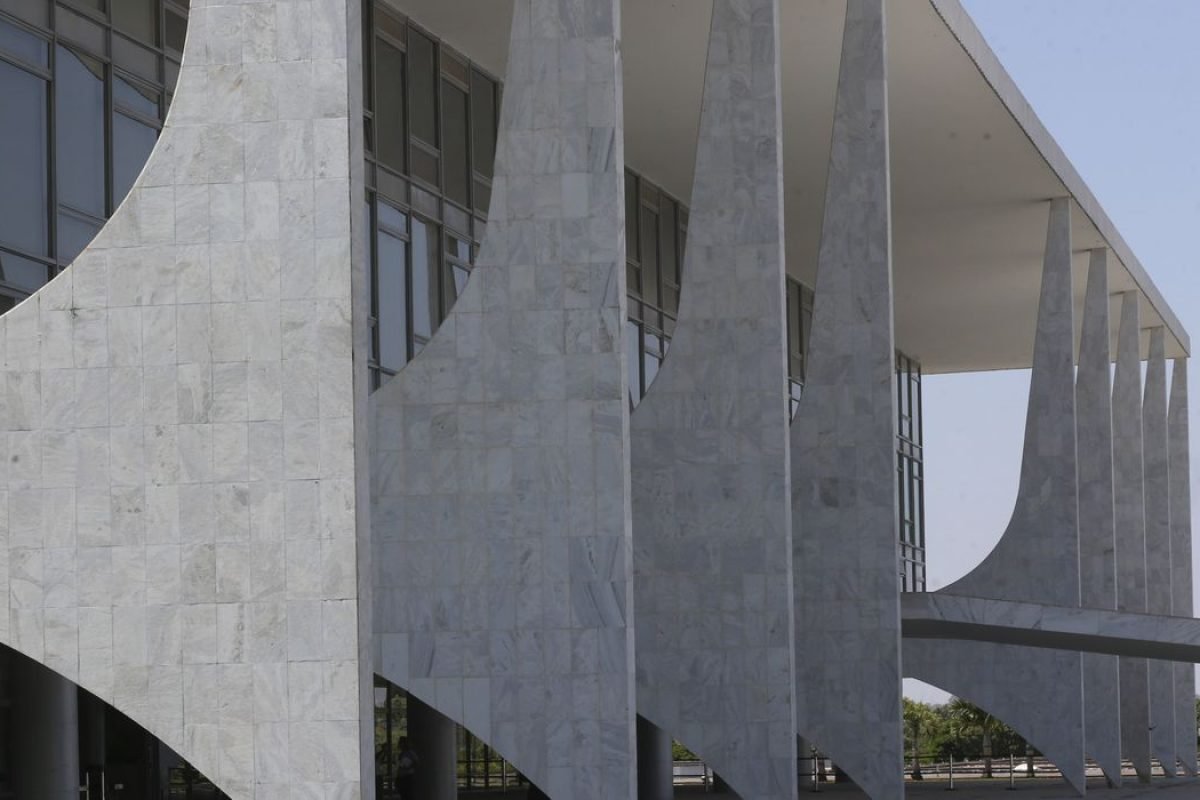 para-participacao-de-sp-no-tunel-santos-guaruja">BB concede crédito para participação de SP no túnel