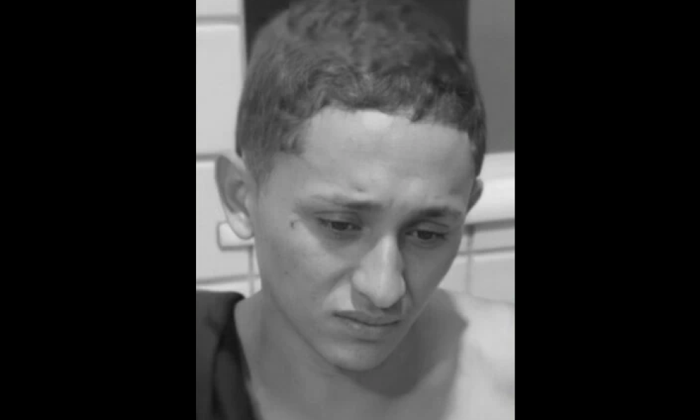 objeto cortante. A principal suspeita é de que o crime tenha ocorrido entre sába