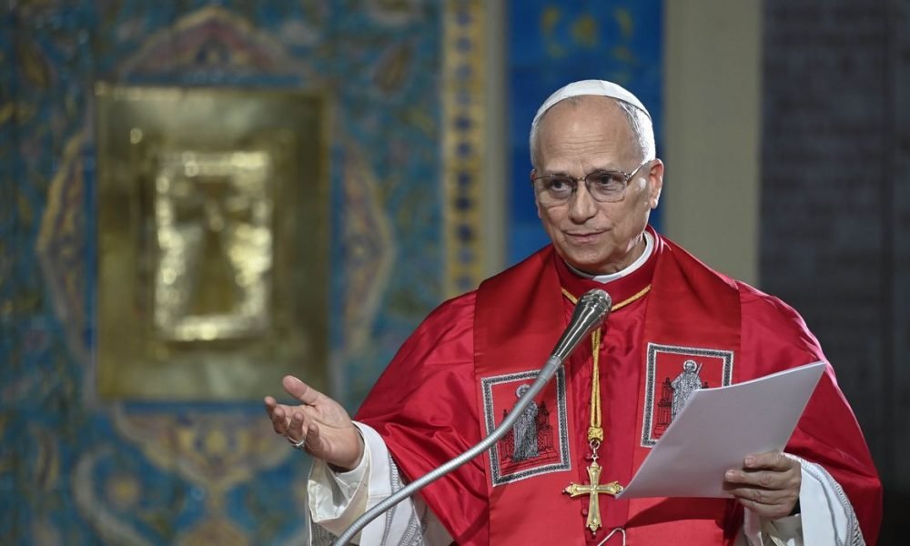 CNBB apoia Papa Leão XIV após críticas de Donald Trump