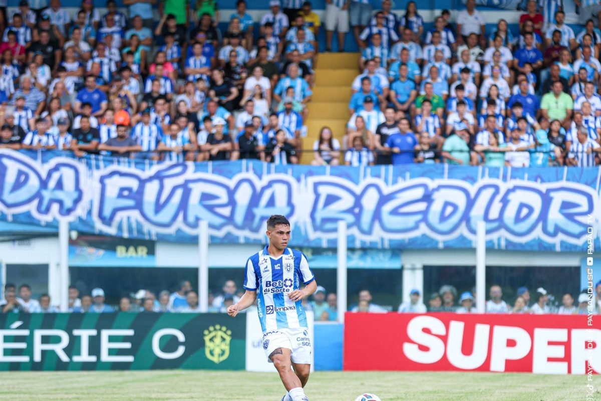 tante no time comandado pelo técnico Júnior Rocha. O volante Pedro Henrique, de