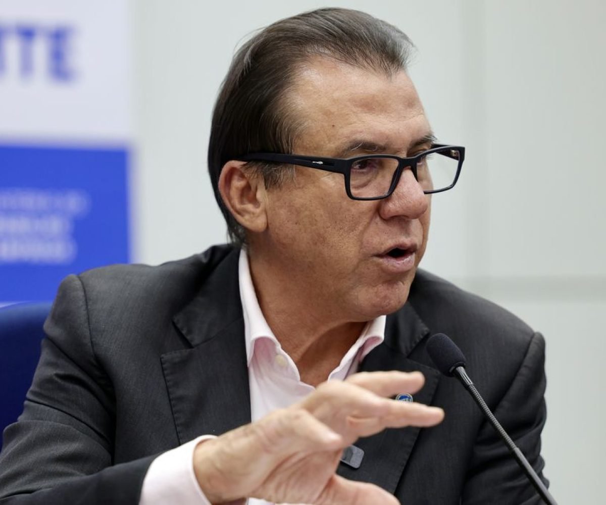 1 é “para agora”. Lula envia ao Congresso projeto de lei pelo fim da escala 6x1