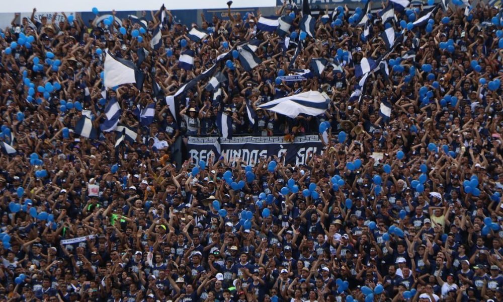 conta do show da banda norte-americana Guns N' Roses, programado para o mesmo di