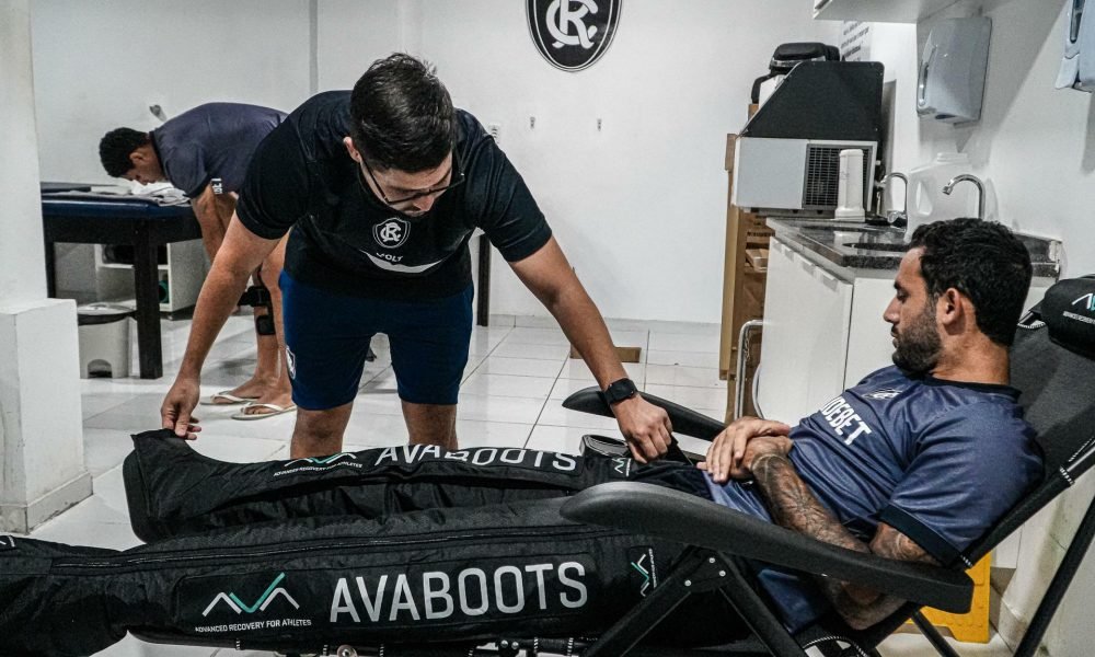 te aos jogadores ao longo da temporada. Equipe multidisciplinar na fisioterapia