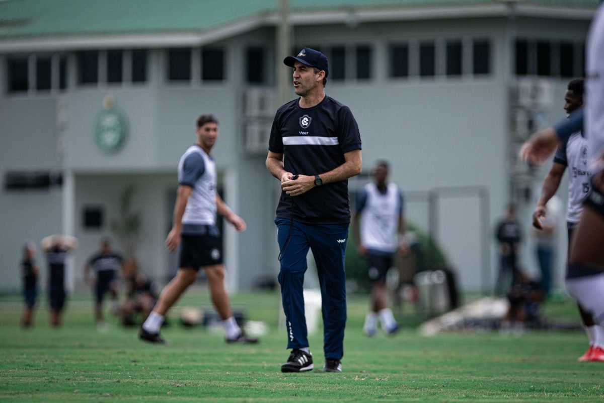 2 a 1 e está eliminado da Copa Norte. Após a partida, o técnico Léo Condé lament