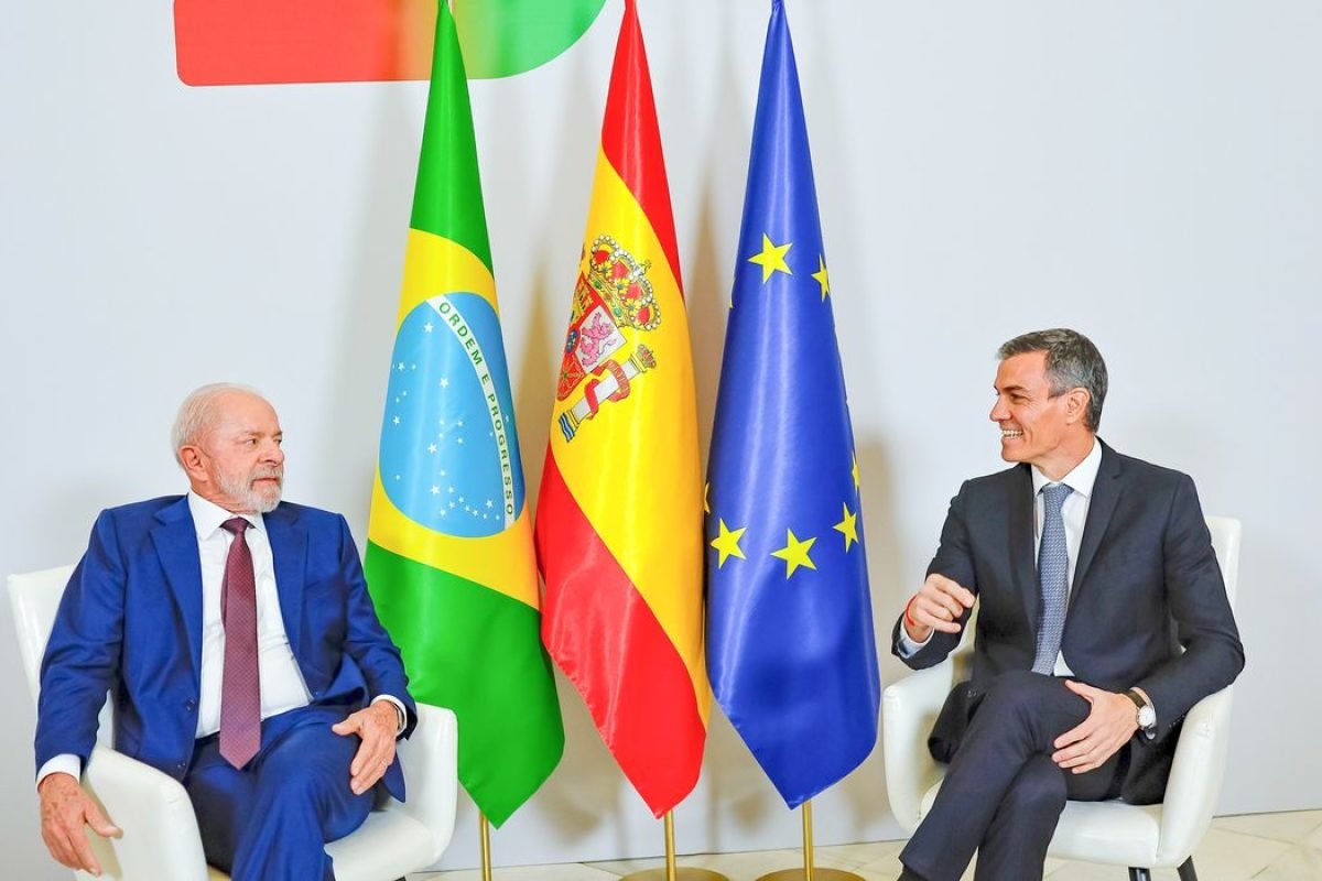 tugal. Houve ainda reuniões setoriais, com autoridades dos dois países, que conc