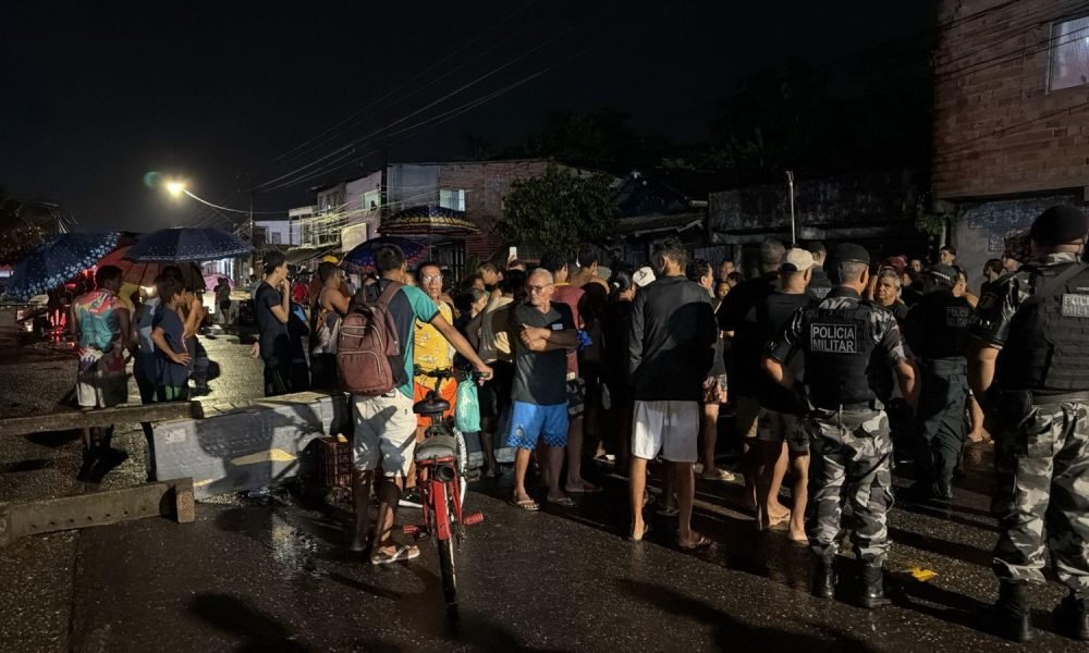 Belém: moradores bloqueiam Arthur Bernardes e exigem obras contra alagamentos