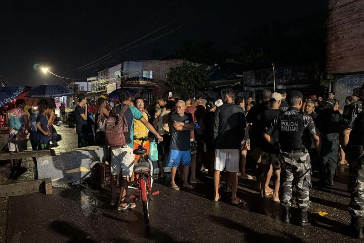 Belém: moradores bloqueiam Arthur Bernardes e exigem obras contra alagamentos