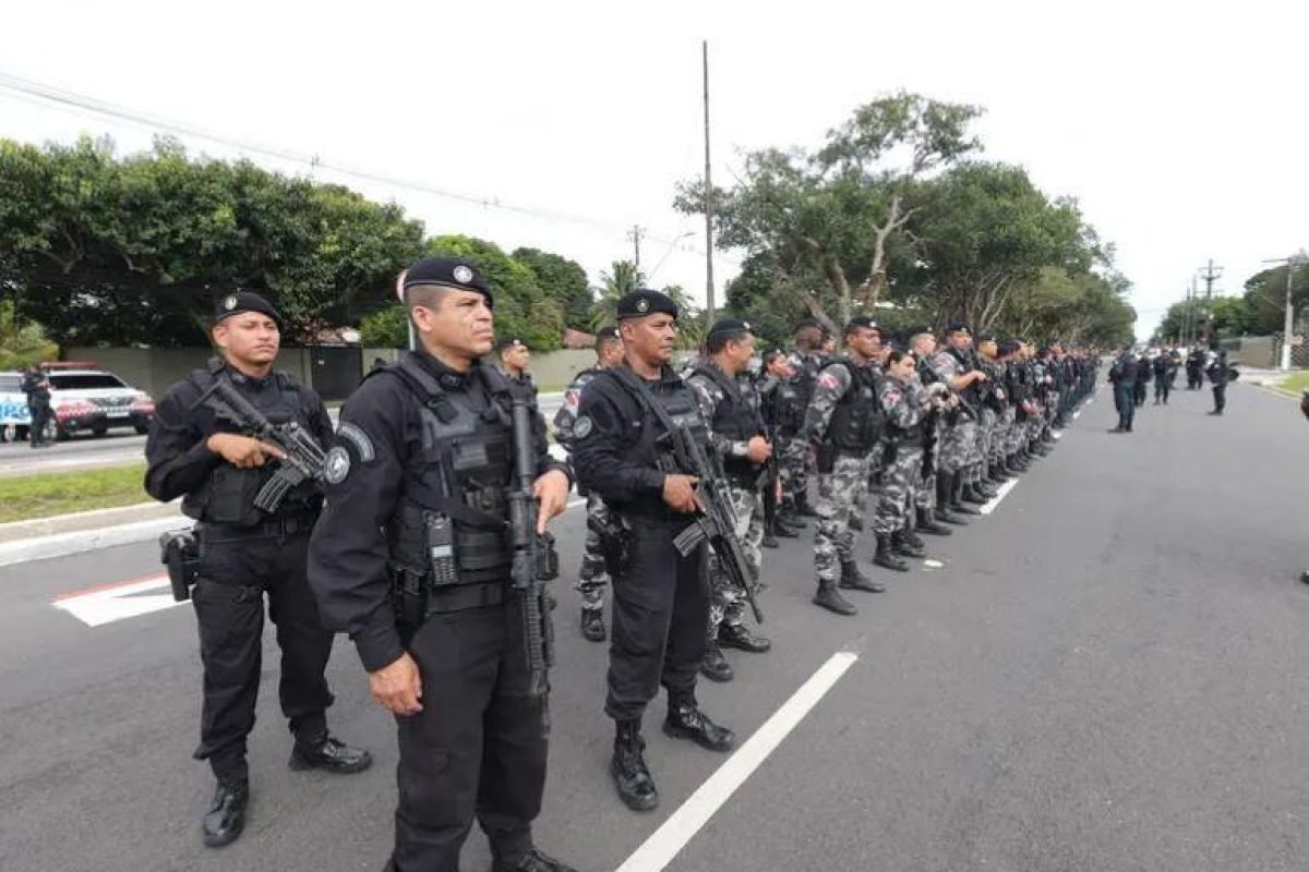 tráfico de drogas, com 43 autos de prisão em flagrante lavrados. As equipes apre